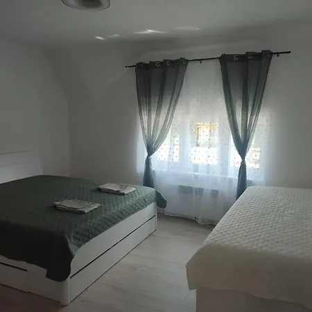 Apartment Tulipan Kokava